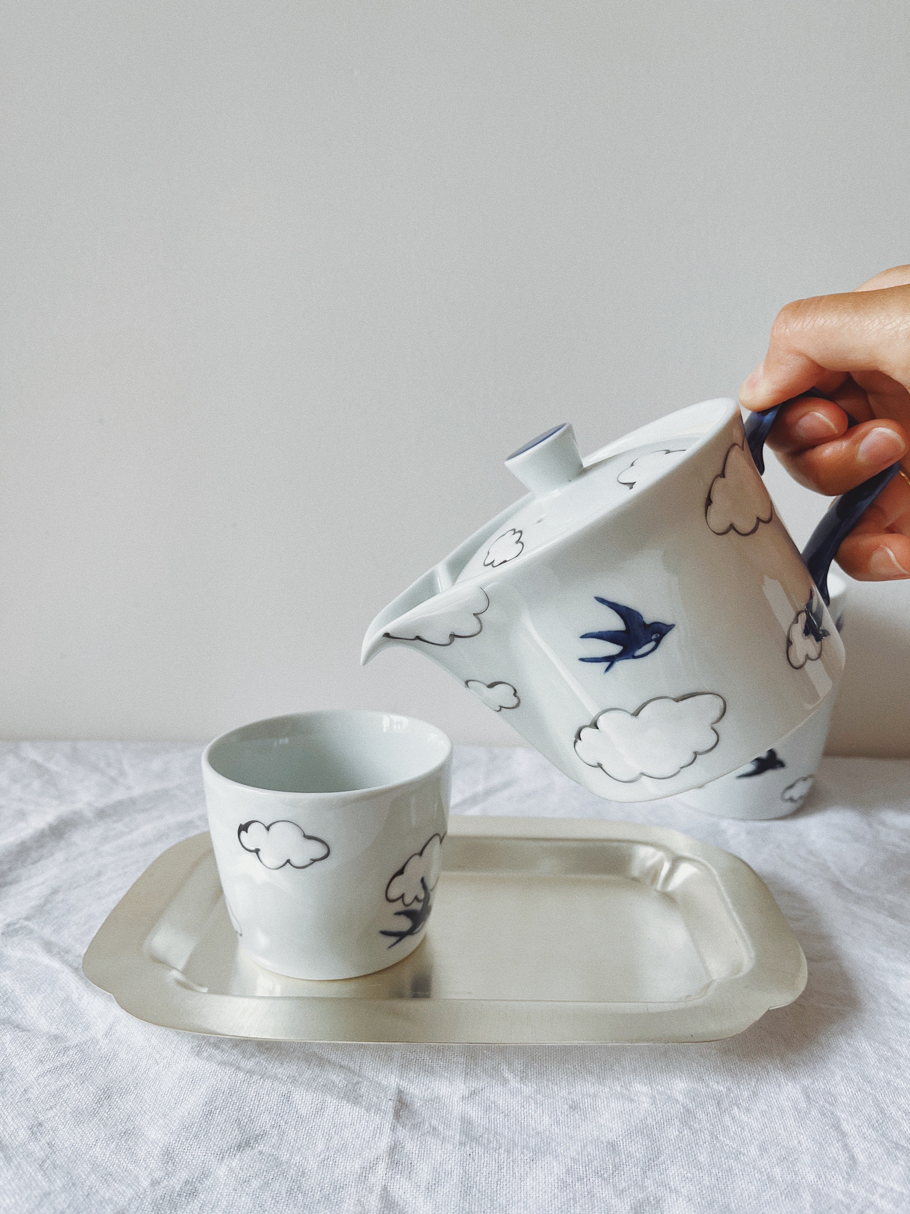 Arita Ware Cloud Swallow Hand-painted Tea Cup