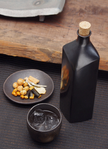 Hechimon Ceramic Bottle - Black