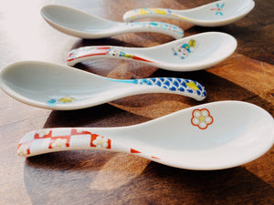 Seikou Kiln Over-glazed Enamel Color China Spoon