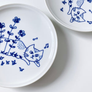 Mino Ware Hand-painted Humming Cat Dessert Plate