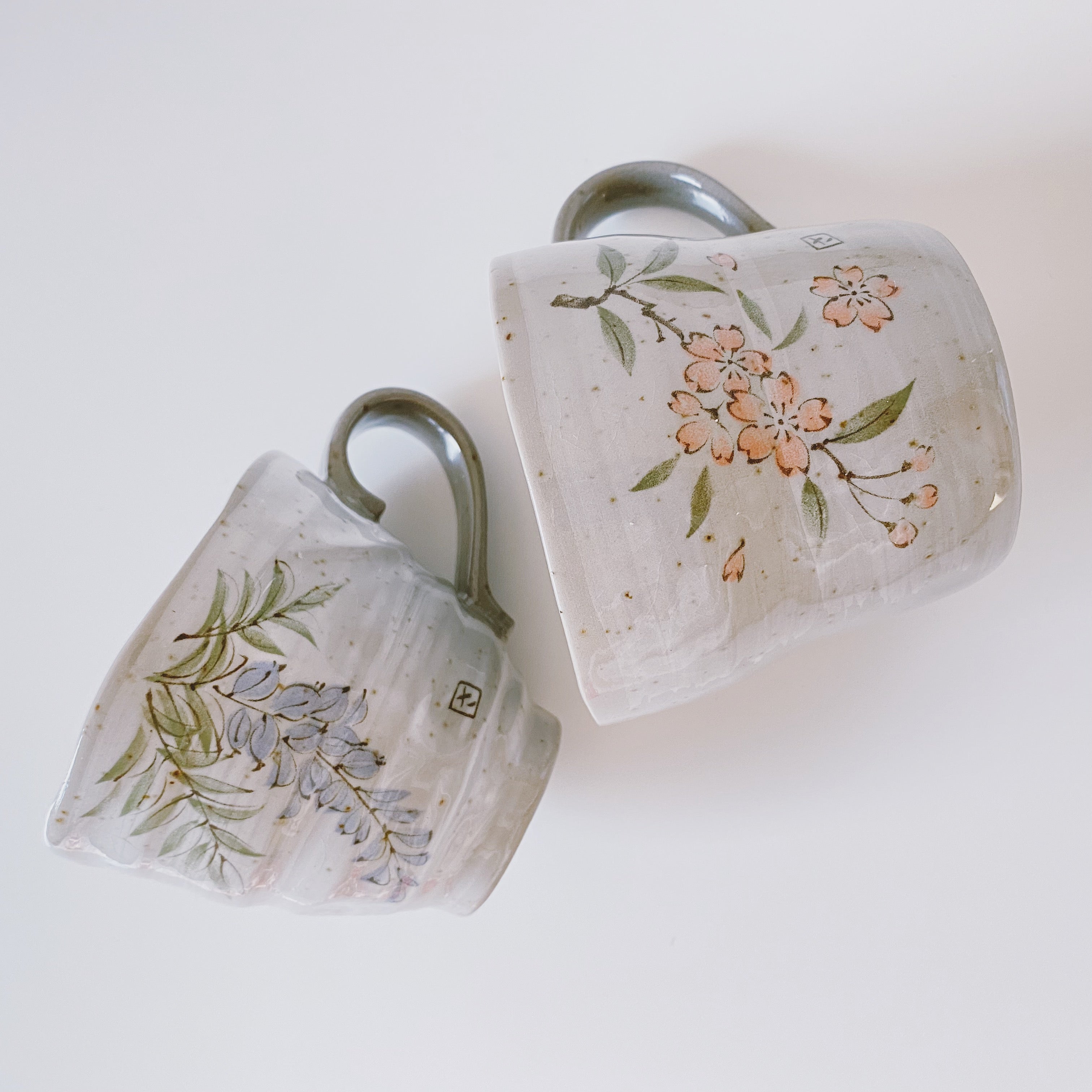 Mino Ware Hand-painted Flower Blooming Mug