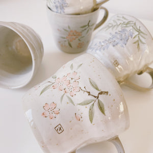 Mino Ware Hand-painted Flower Blooming Mug