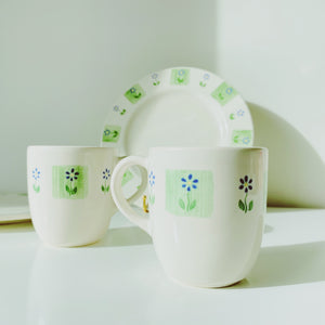 Country Flowers Dinnerware「Cloverhill Floral」 Collection