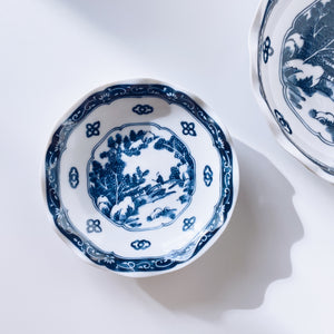 Blue and White Corrugated-edge Dishes - Landscape Pattern