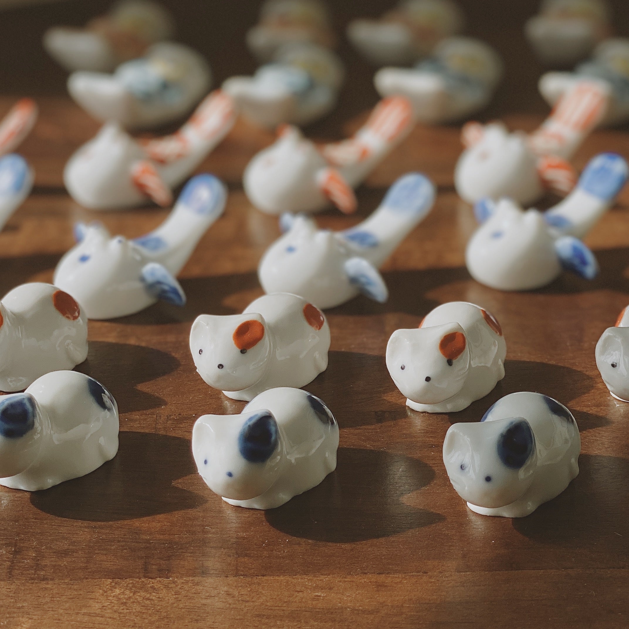 Hand-painted Porcelain Chopsticks Rest - Animal Series