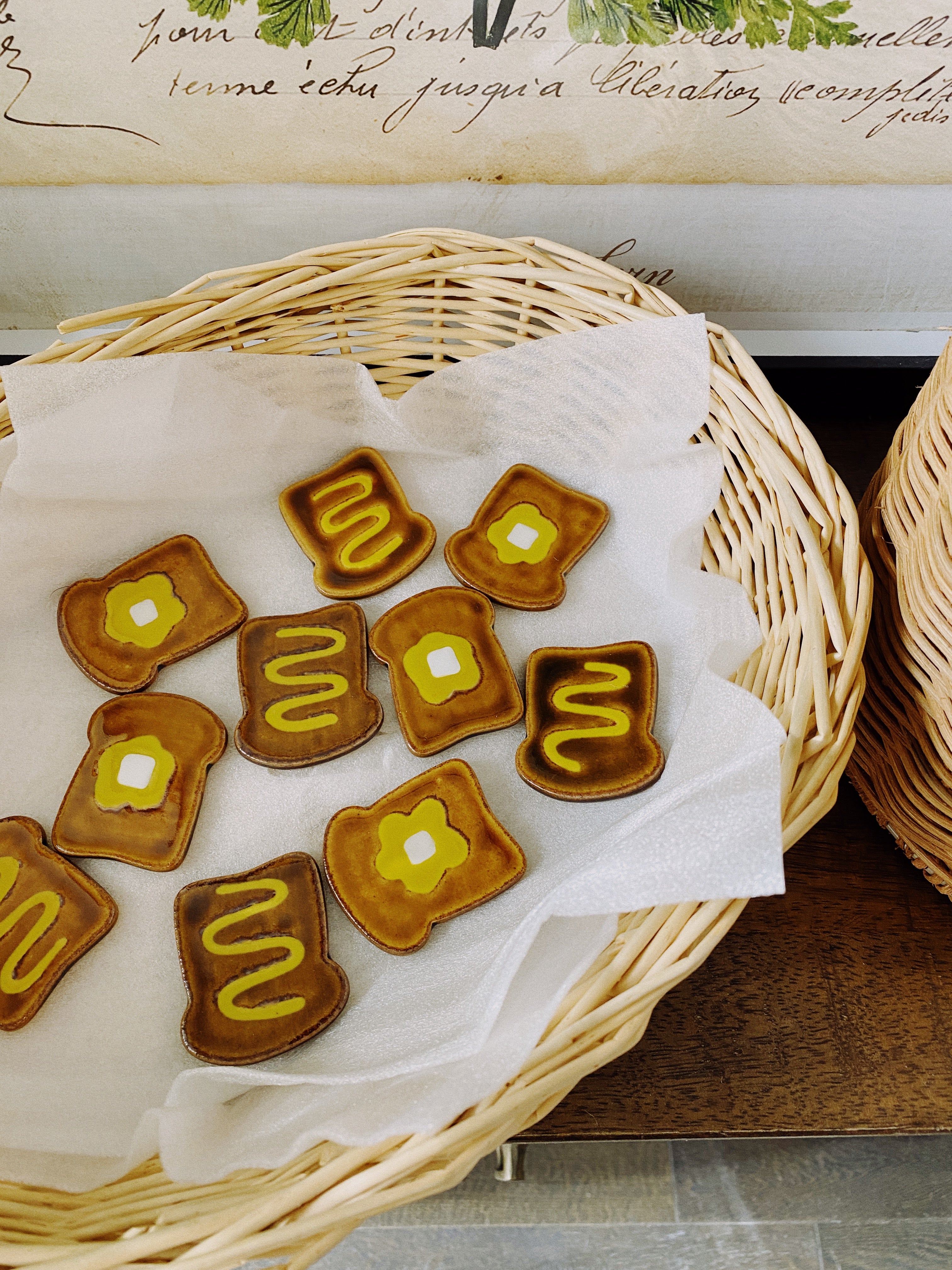 Ceramic Toast Chopsticks Rest