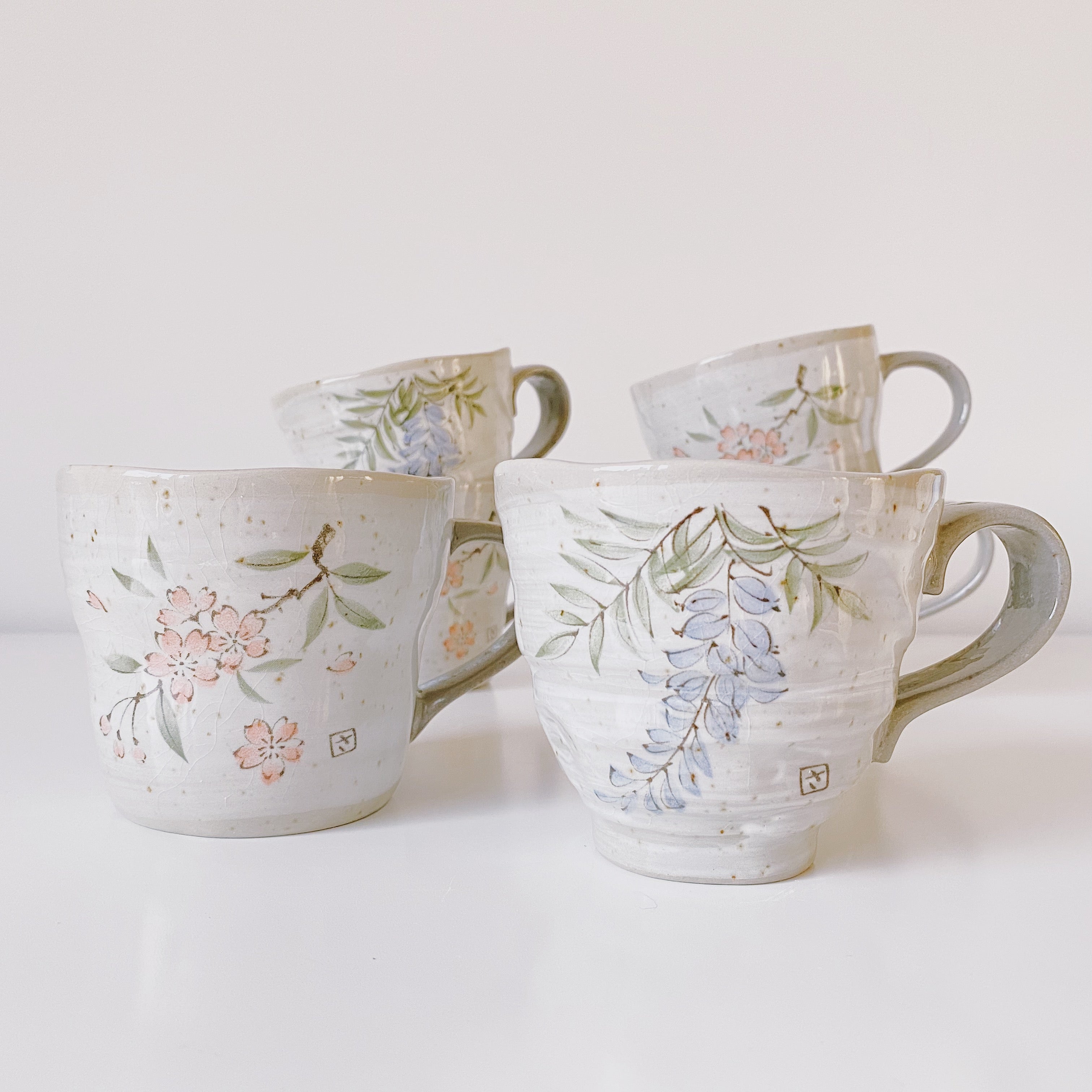 Mino Ware Hand-painted Flower Blooming Mug