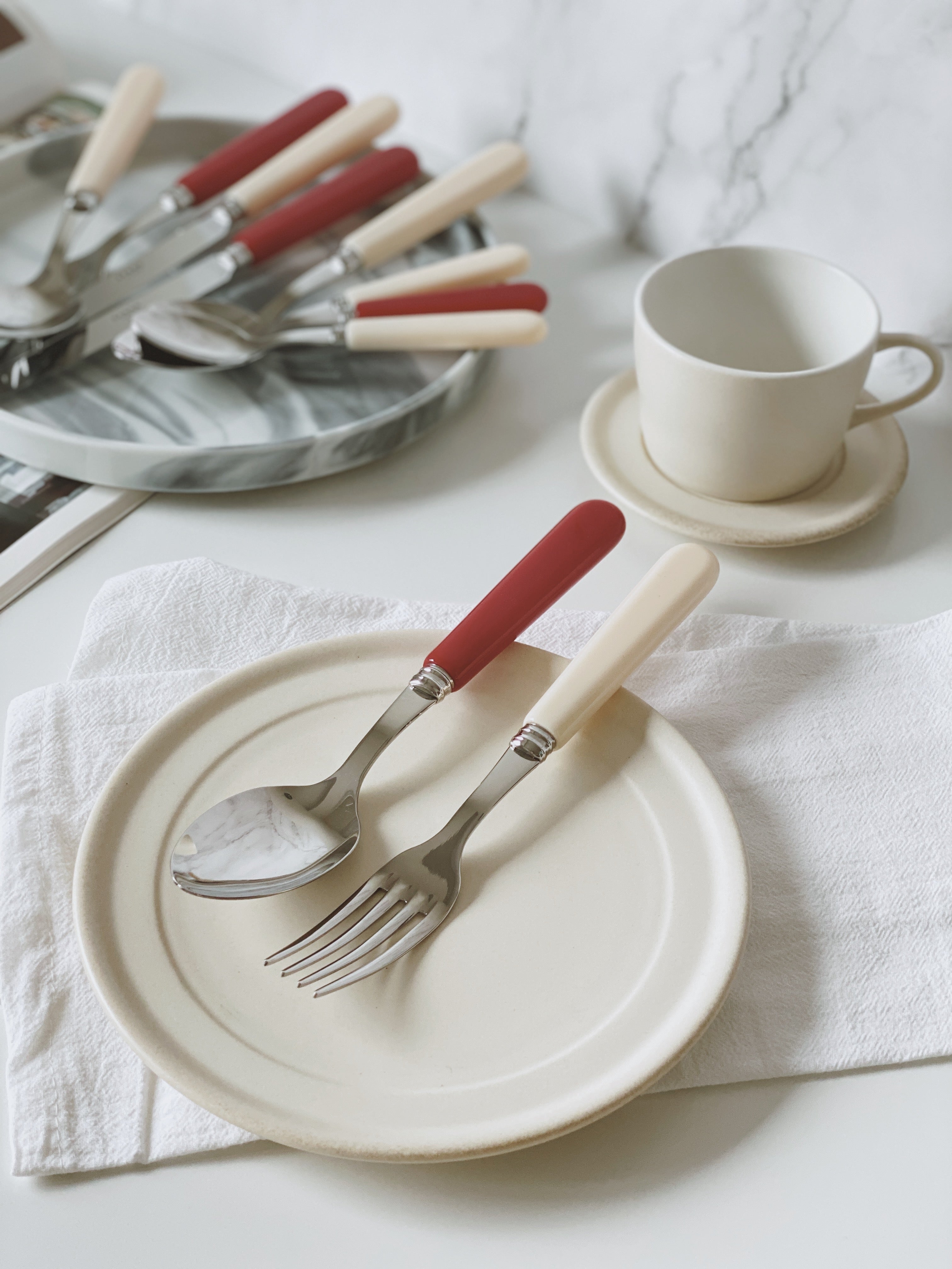 Sabre Paris Pop Collection Cutlery - Burgundy