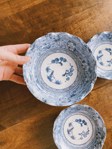 Blue and White Corrugated-edge Dishes - Pine/Bamboo/Plum Pattern