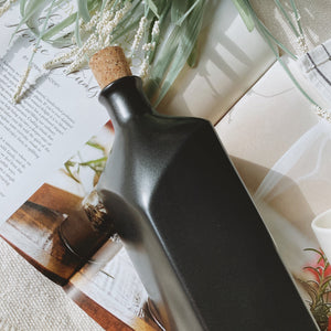 Hechimon Ceramic Bottle - Black