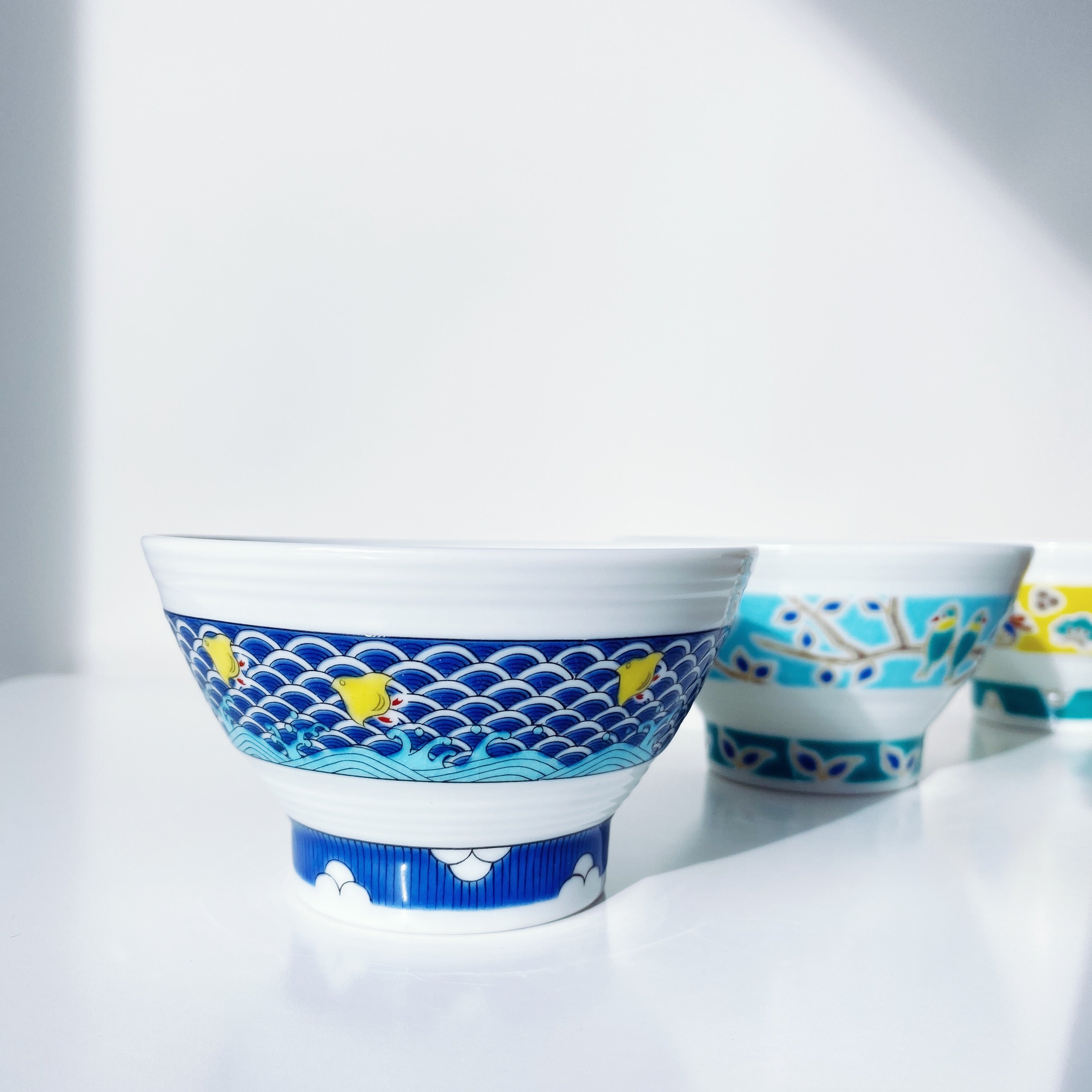 Seikou Kiln Over-glazed Enamel Color Rice Bowl Gift Box Included