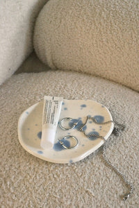 Pebble Plate - Blue Dot