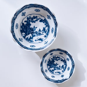 Blue and White Corrugated-edge Dishes - Landscape Pattern