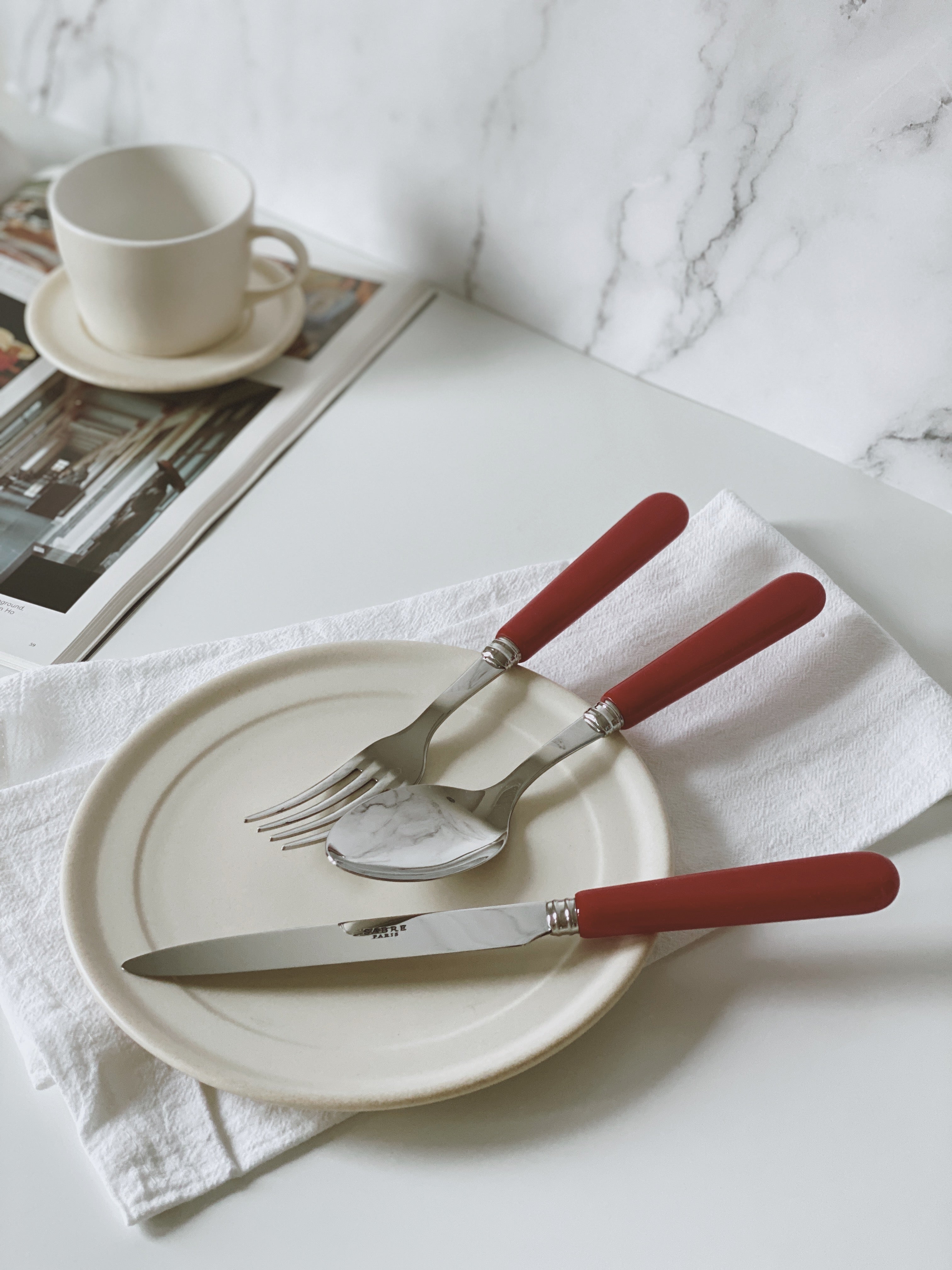 Sabre Paris Pop Collection Cutlery - Burgundy